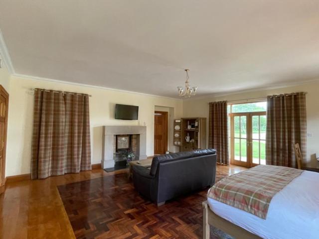Balblair Suites Нерн Екстер'єр фото